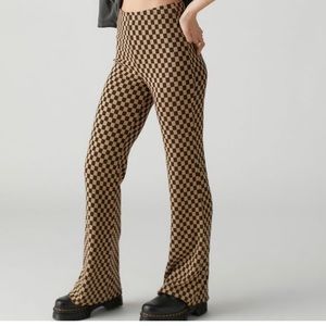 Checker Bryn pull on flare UO Xs